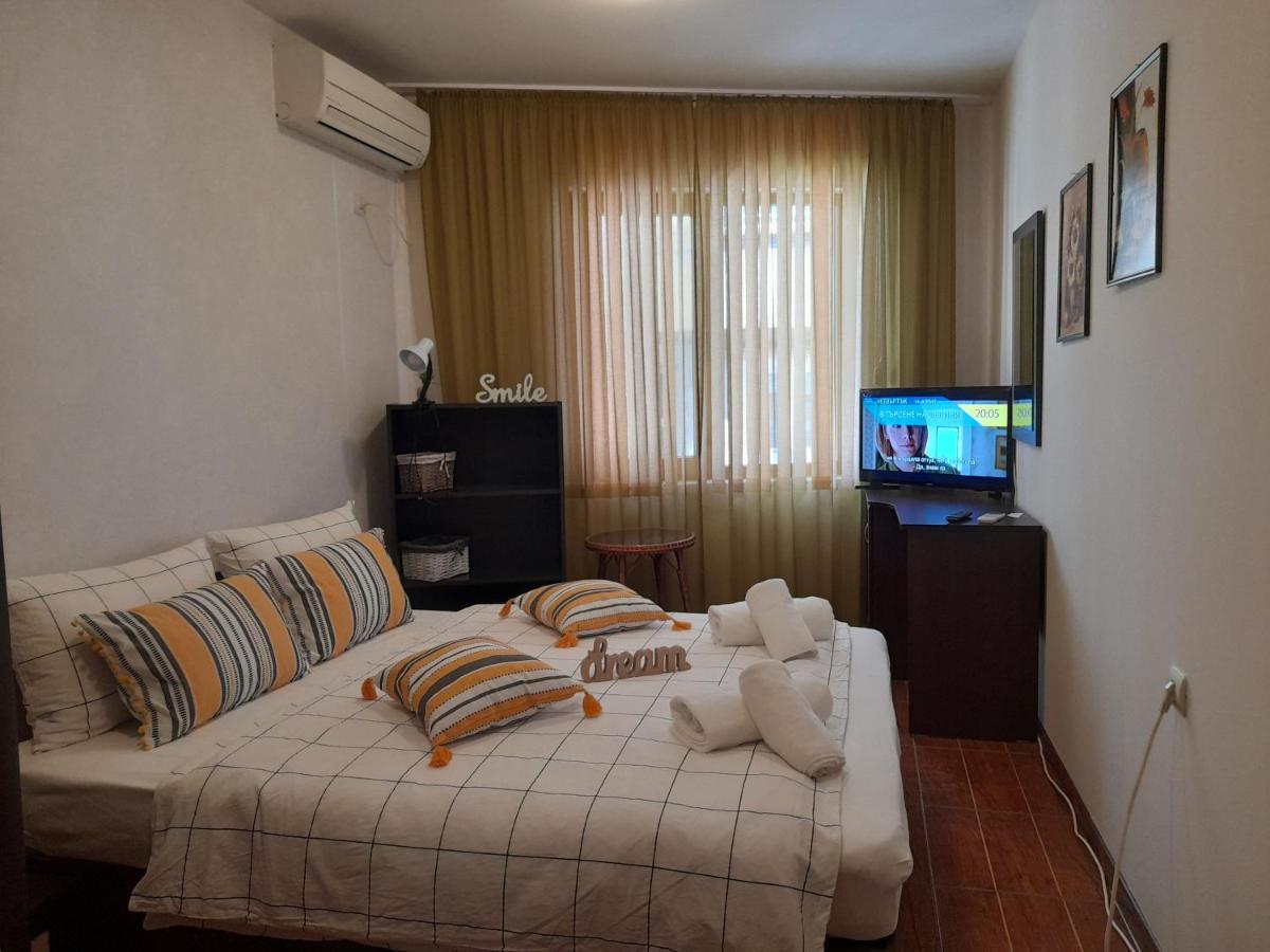 Cosy Apartments And Spectacular Rooms Fotiadis Велико Търново Екстериор снимка