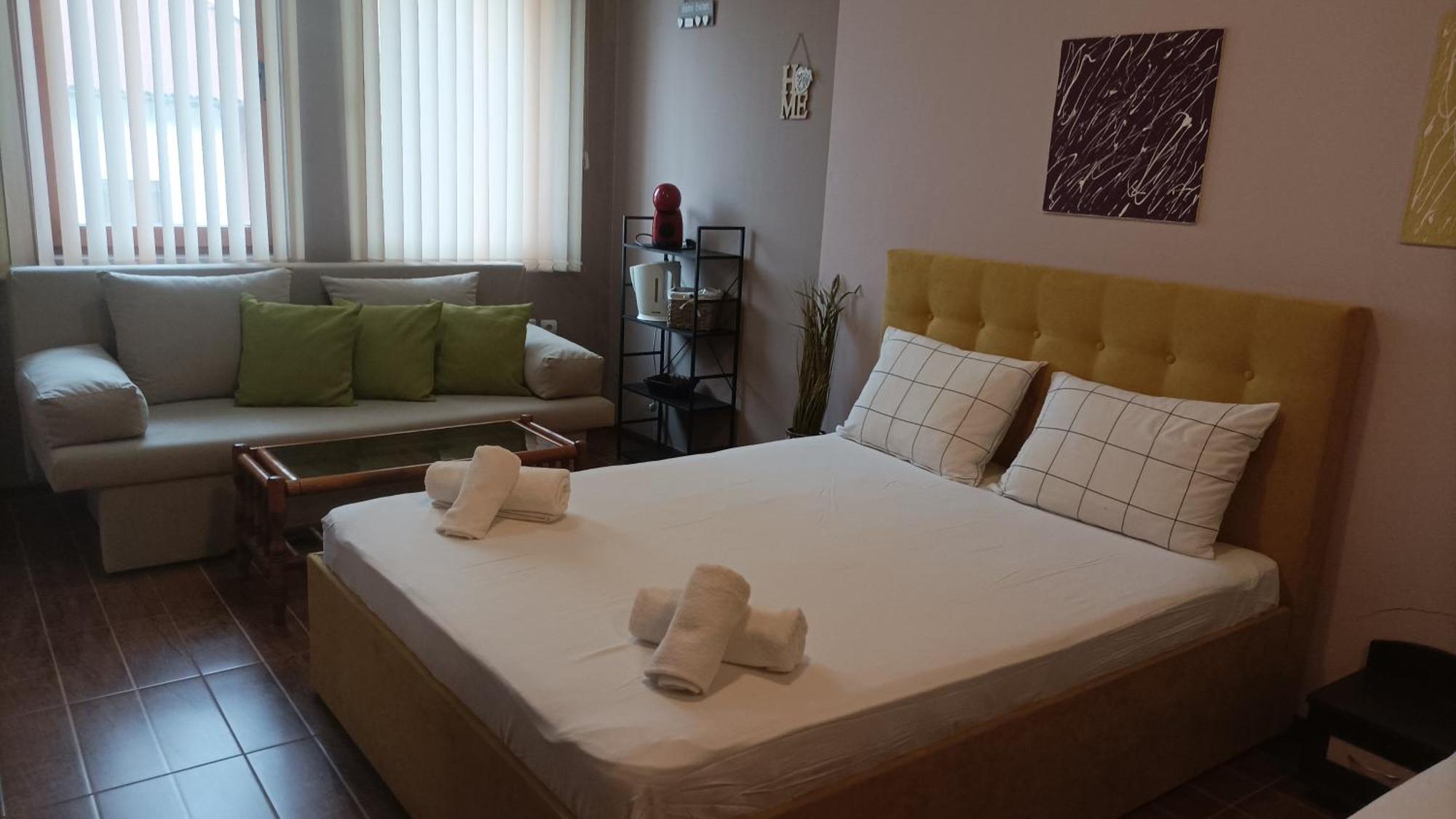Cosy Apartments And Spectacular Rooms Fotiadis Велико Търново Екстериор снимка