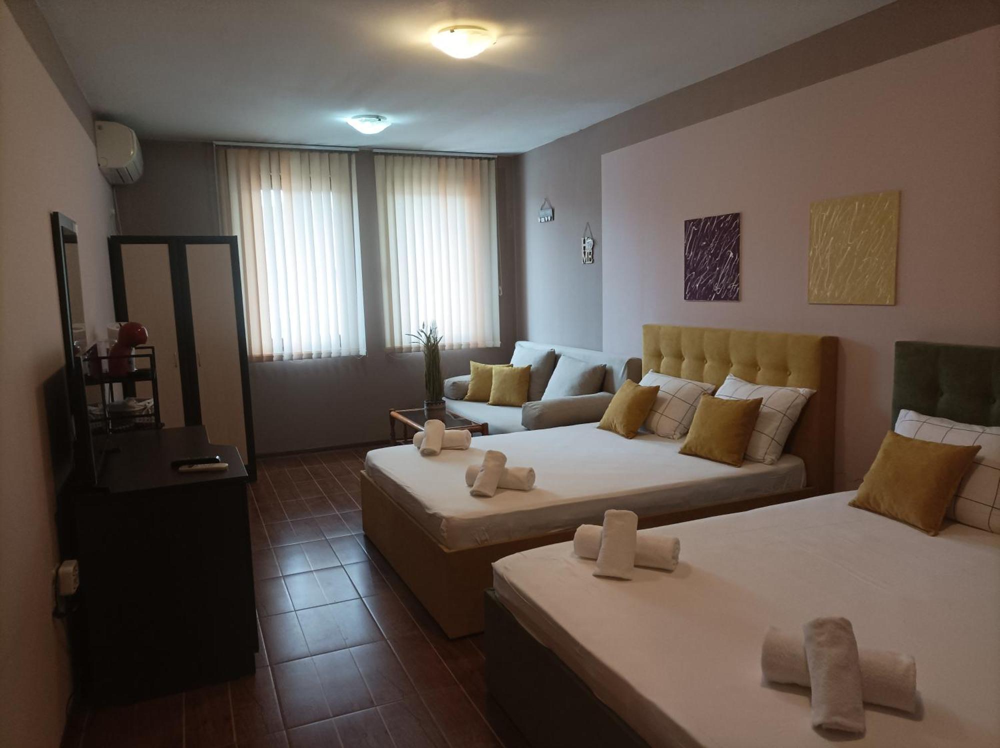 Cosy Apartments And Spectacular Rooms Fotiadis Велико Търново Екстериор снимка