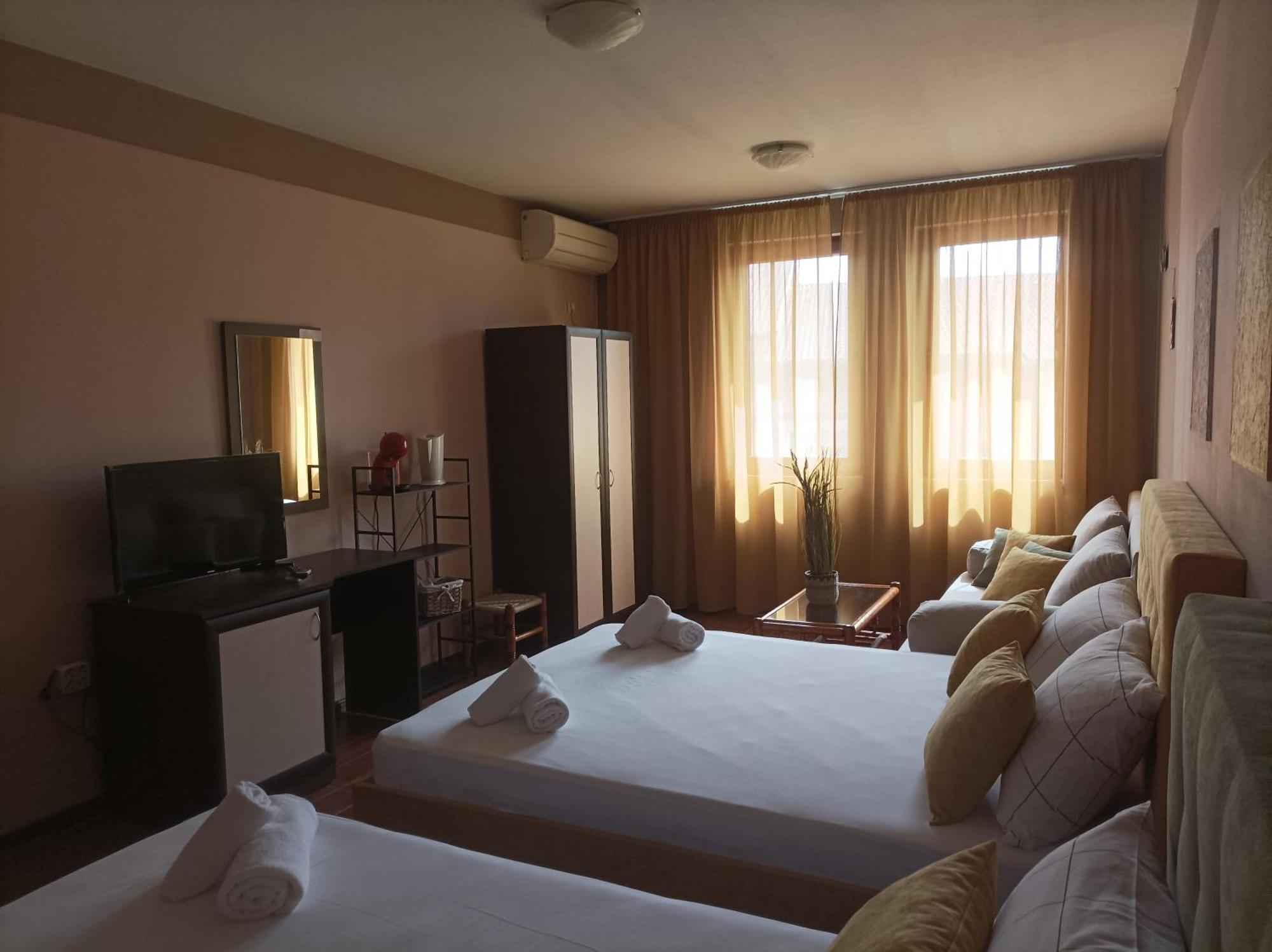 Cosy Apartments And Spectacular Rooms Fotiadis Велико Търново Екстериор снимка
