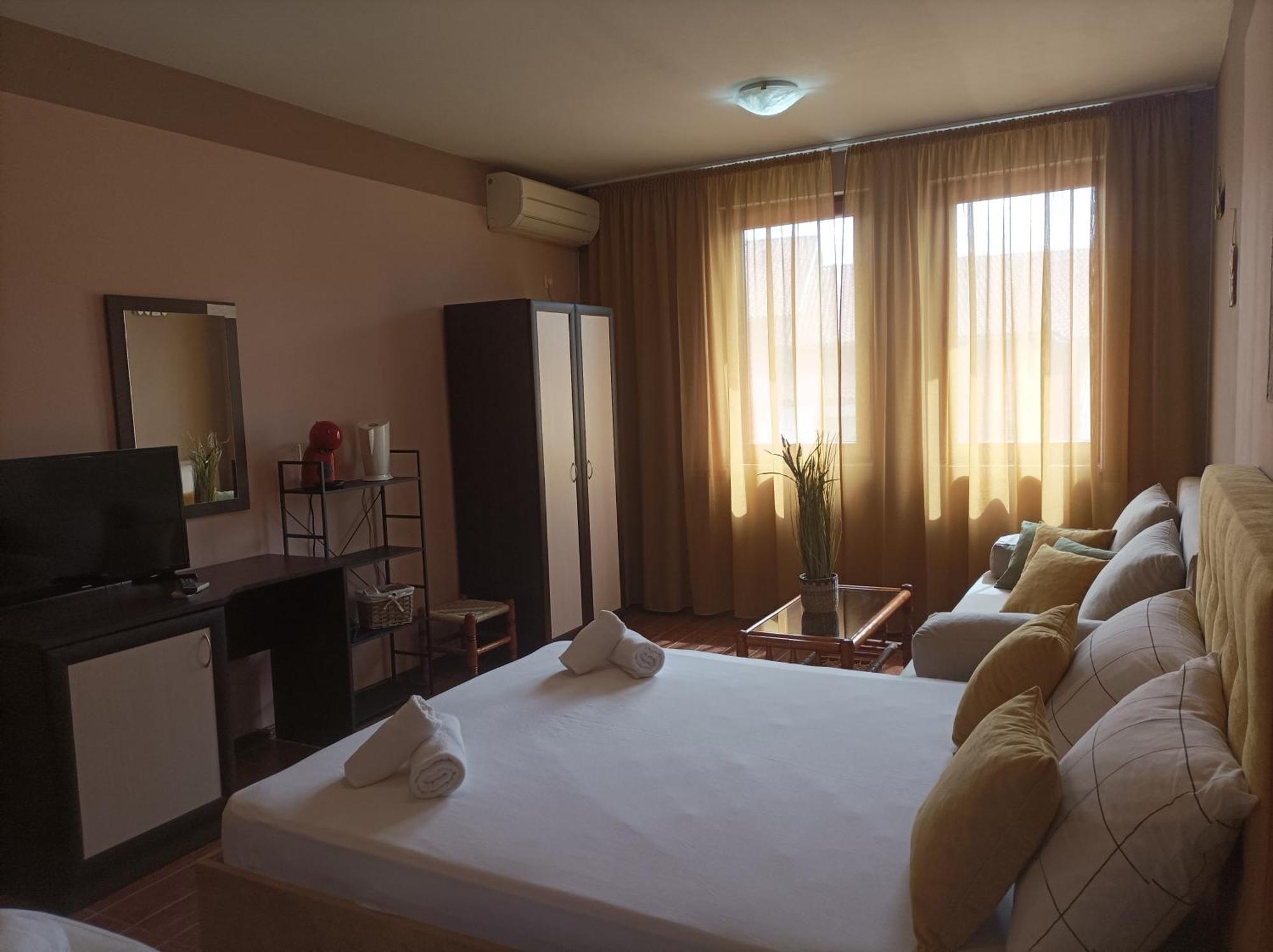 Cosy Apartments And Spectacular Rooms Fotiadis Велико Търново Екстериор снимка