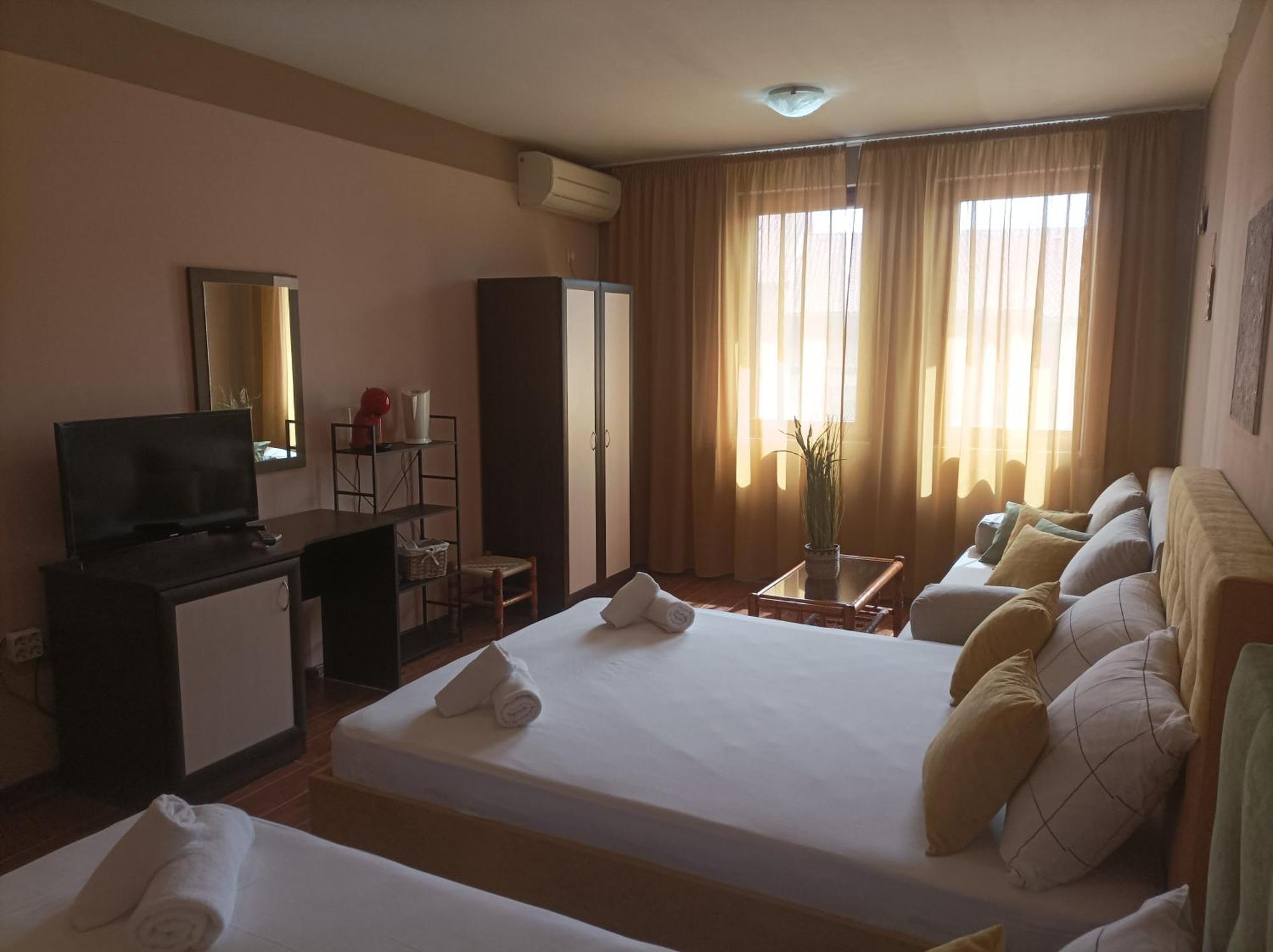 Cosy Apartments And Spectacular Rooms Fotiadis Велико Търново Екстериор снимка