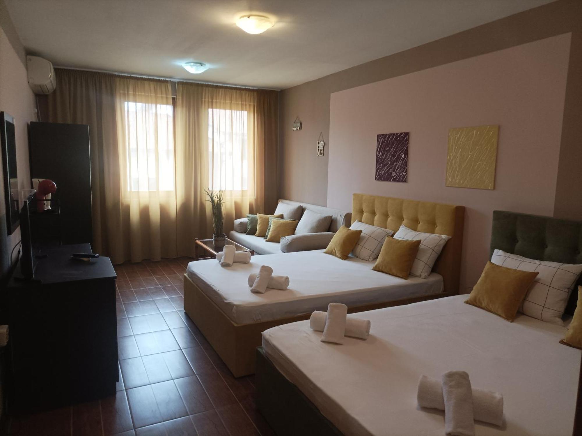 Cosy Apartments And Spectacular Rooms Fotiadis Велико Търново Екстериор снимка